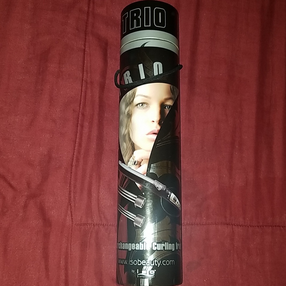 Brand new interchangeable curling iron